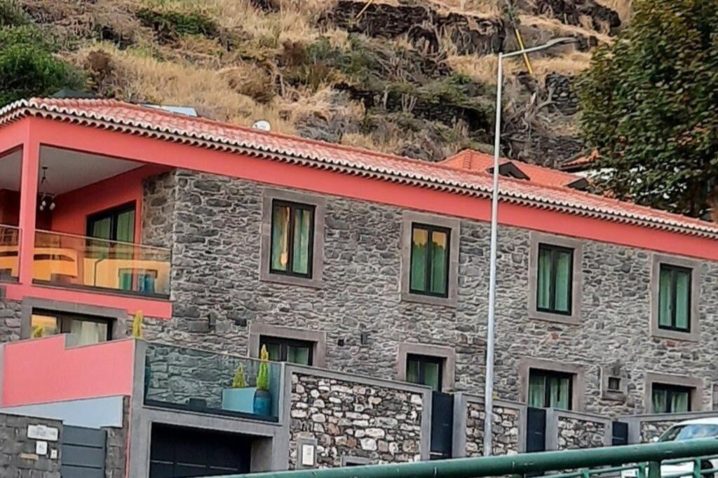 Chale Esmeralda - Charming Studios In Calheta Beach מראה חיצוני תמונה