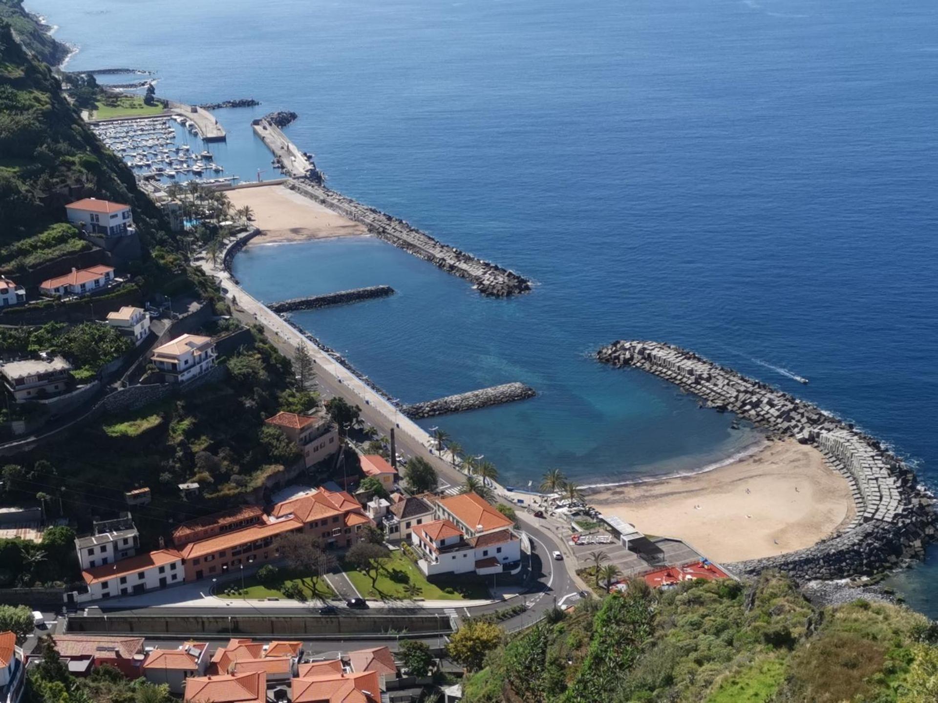 Chale Esmeralda - Charming Studios In Calheta Beach מראה חיצוני תמונה
